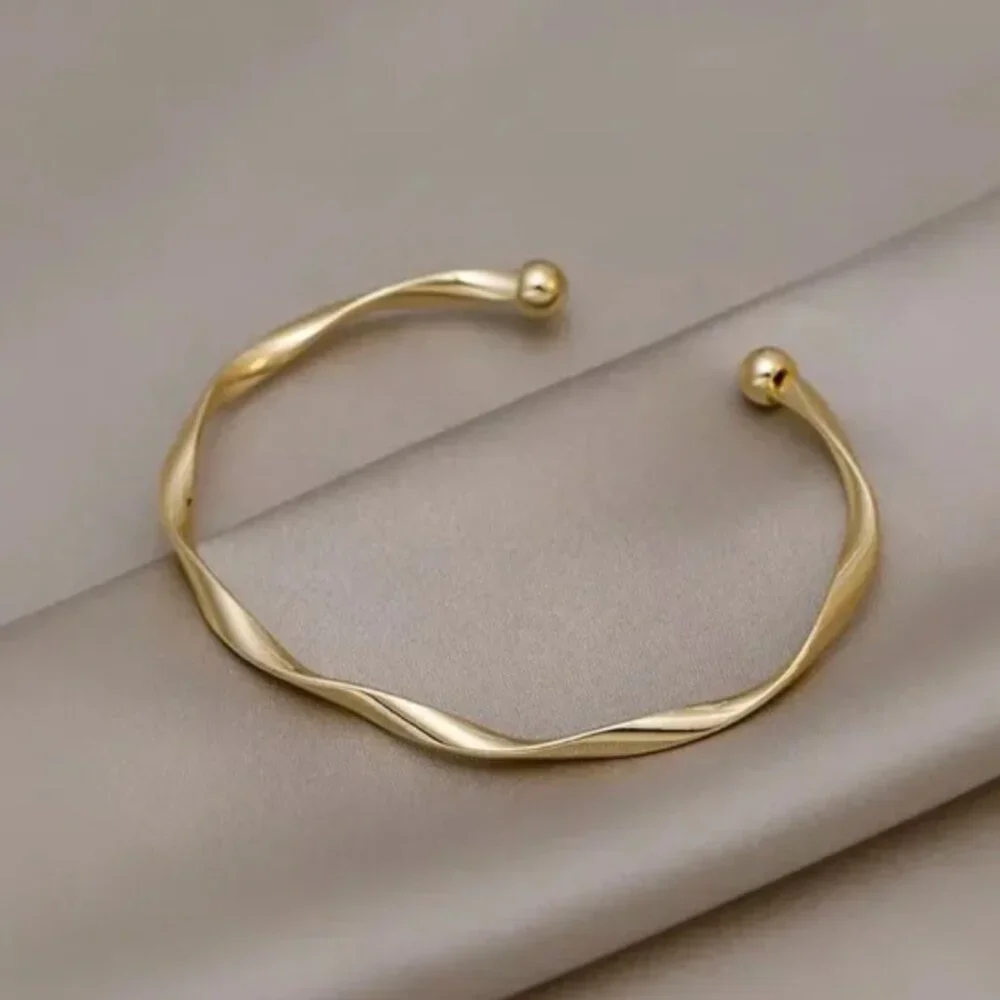 “Anya” Minimalist Twist Open Adjustable Gold Neutral Fashion Simple Bracelet